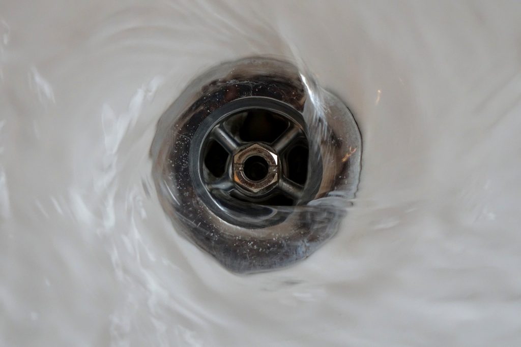 Bathtub drain was clogged, black water and debris came out of it when I  left the sink water run. Confused on what I can do next. : r/Plumbing